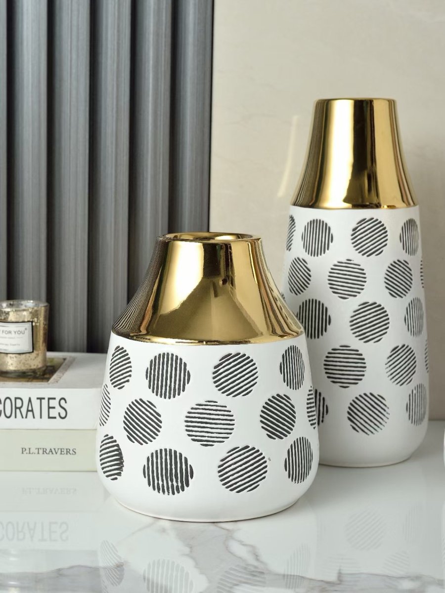 JourneeHallooq's tweet photo. [Belleza de materiales únicos: la porcelana hecha con elementos como tantalio, tungsteno y vanadio crea piezas de arte innovadoras.]， https://t.co/jCP19DxtFj