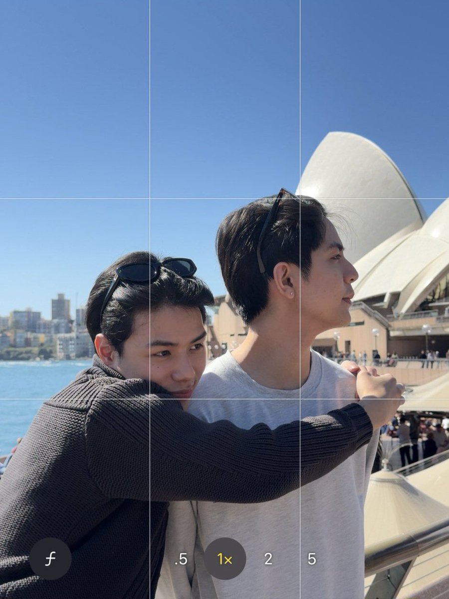 luv4keno's tweet photo. these clo'ver members are obsessed with sea or what?????🧐🫪 https://t.co/LsovjEr4Xb