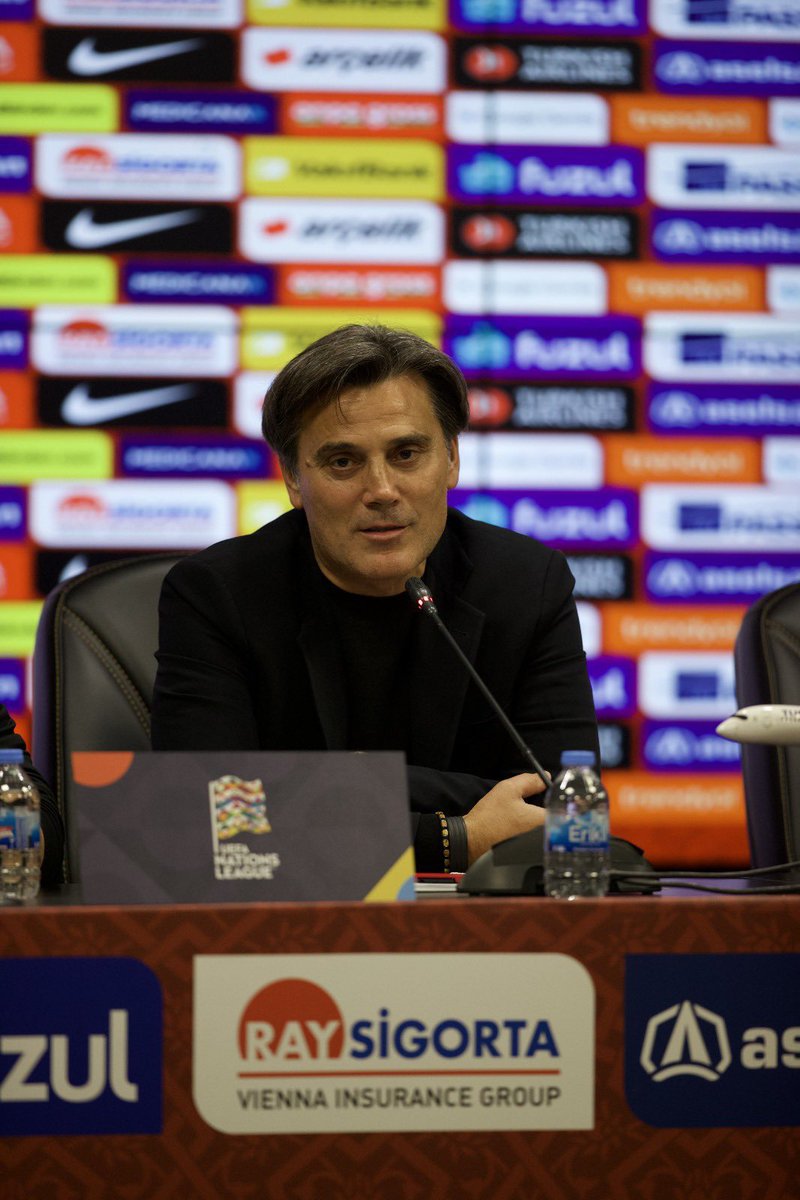 SportsDigitale's tweet photo. Vincenzo Montella: Yarın Arda yok. Biliyorsunuz ki Hakan, Kenan, Barış, Orkun ve Mert Müldür de yok. Hepsi bizim için çok önemli oyuncular. https://t.co/tKAGtZD5zc