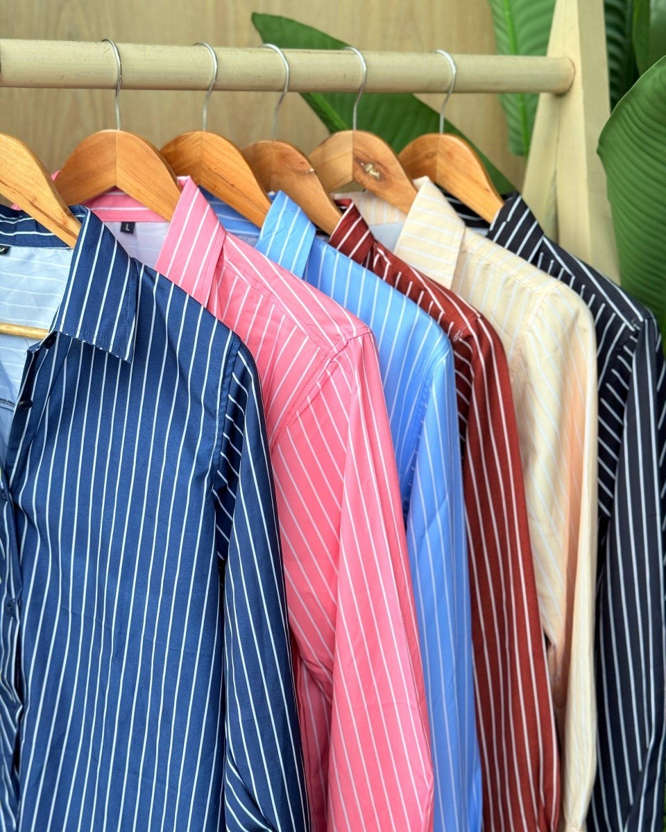 Leletwiter's tweet photo. Drop Shoulder Printed Shirt

Premium breathable silk fabric with a soft, lightweight feel. Trendy drop-shoulder fit for casual, office, and daily wear. Sizes: M (36–38), L (40–42), XL (44–46)
Stock available. Inbox to order or learn more. https://t.co/rMc0tClRFa