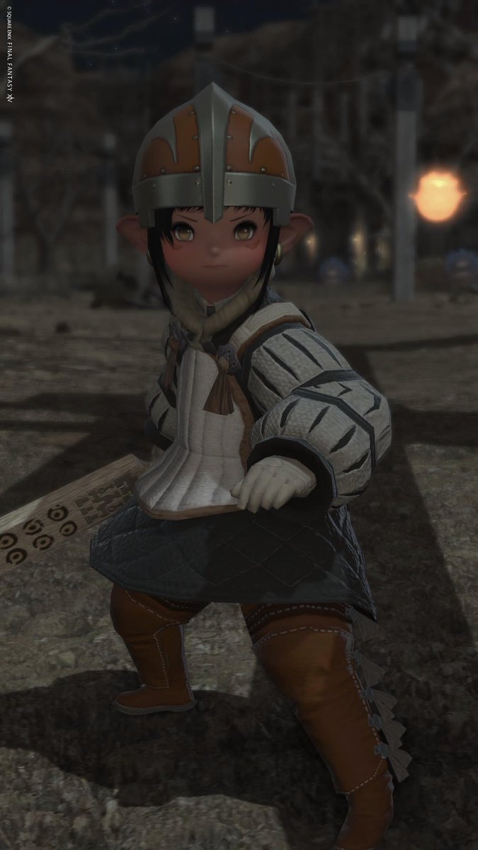 yakiimo_chocobo's tweet photo. 新装備っ！！かあいい！！立派なタンク目指してがんばるぞー！おー！！！

#おはララ https://t.co/sO4iSjZkEn