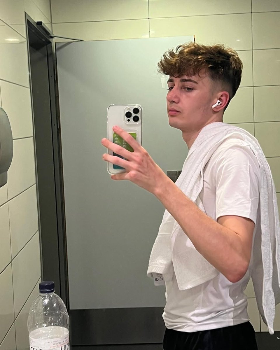 Danielfxyd tweet picture