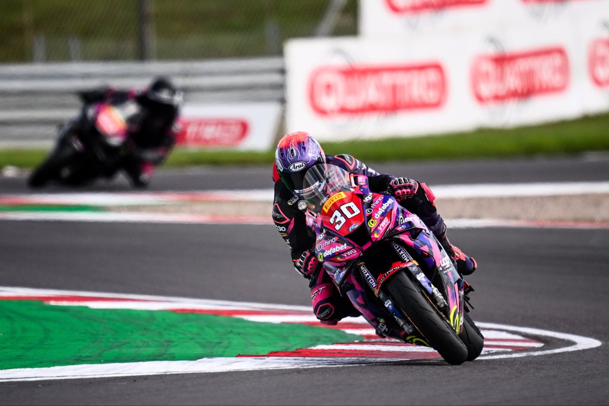 RCExpressRacing's tweet photo. Postcards from Donington BSB. Great weekend. Got faster again in race 2. Positive steps. Time to get the big @Dafabet Racing Honda ready for Macau 🇲🇴 

📸 @OllyHassellPics https://t.co/6k1MSdMpCf