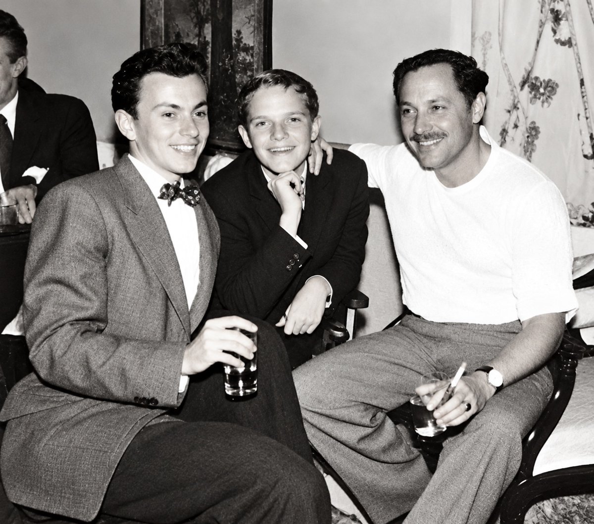 jmlx_john2's tweet photo. Frenemies in the early days before the troubles - Gore Vidal (b. 3 October), Truman Capote (b. 30 September), and Tennessee Williams, gay literary giants of the mid-20th Century 🏳️‍🌈 https://t.co/A3ngx11jp7