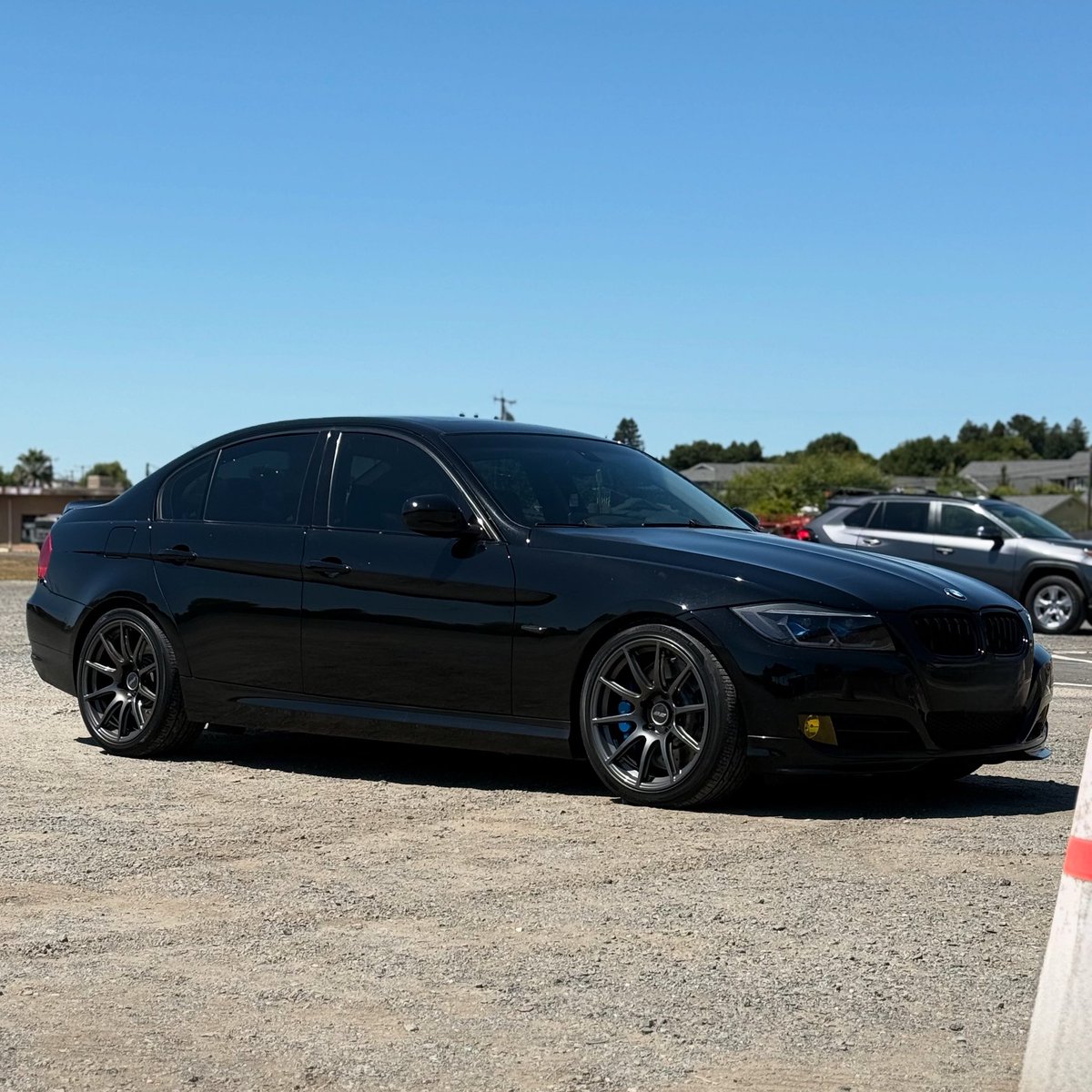 zachmcomber's tweet photo. @BLouu @BMW 18 years old 👍 still looks better than whatever that is https://t.co/5GUZik0dSW