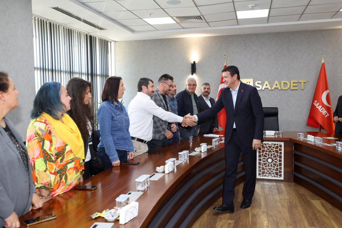 SRTELARZ's tweet photo. E Devlette gözüken 4-A TESCİL Tarihimiz ilk işe giriş tarihimiz sayılsın istiyoruz artık 
Söz verdiniz @MHP_Bilgi
@UlviYonter
@ifarukaksu
@MKalayci42
@erkanakcay45
@MHP_Gundemi
Staj Çıraklık Sgk Başlangıcı Olsun
Stajyer Çırak Ankara'da 
#MuhalefetYasaDediCumhurDuyBuSesi https://t.co/NhsdzYNNaC