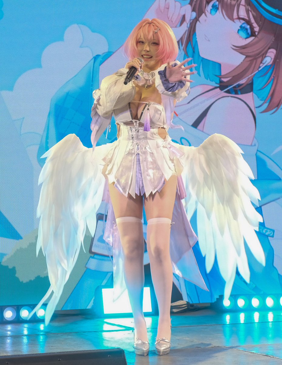 NoirFraG's tweet photo. Event: Natsu Go: Cloud 

Coser: 菌烨 Tako @Takomayuyi 
 
#菌烨tako https://t.co/LbpHXEviLk