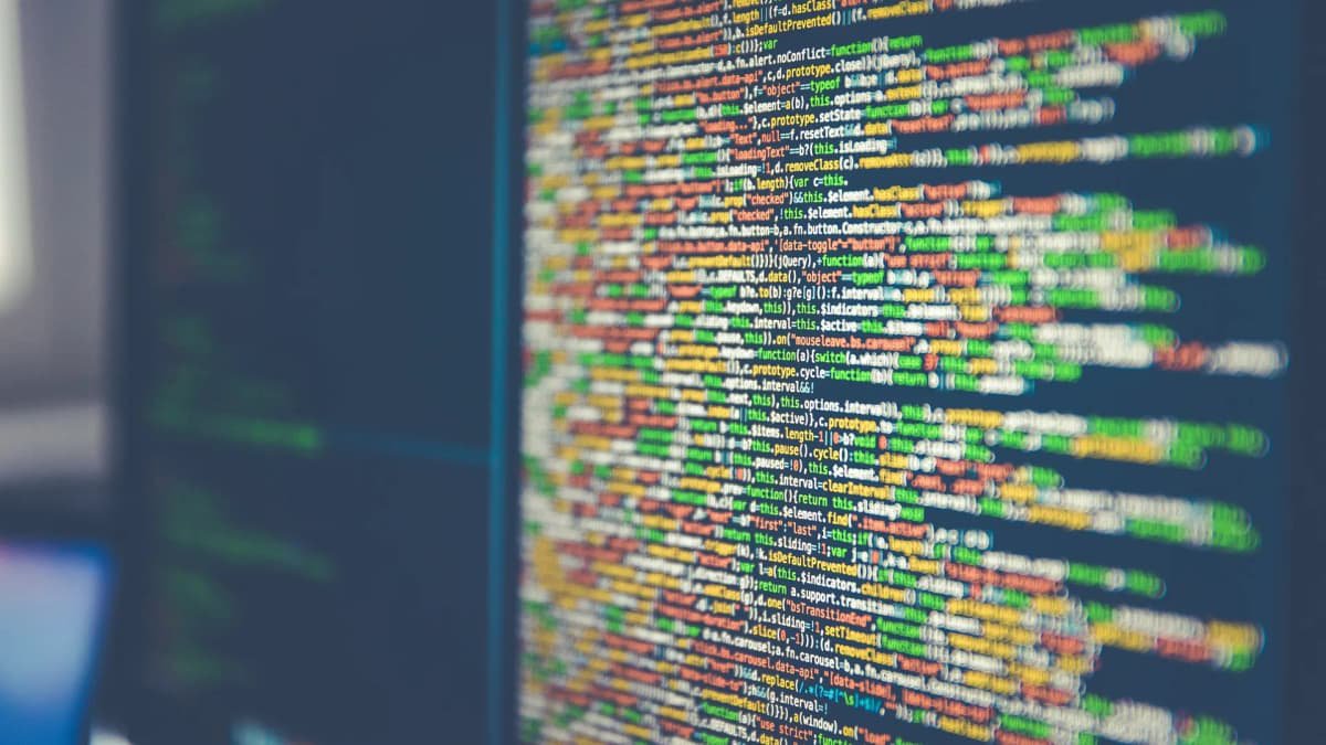CryptoniqX's tweet photo. $XRP ’S NEXT UPGRADE IS APPROACHING

The $XRP Ledger is preparing to activate a critical bug-fix package, while Ripple’s institutional lending ambitions remain pending.

➠ 29 validator votes secured for the "fixCleanup3_4_0" patch, with activation projected for October 23.

➠ Lending amendment: 19/29 votes still 10 votes short of approval.

➠ Vault amendment: 21/29 votes approval remains pending.

➠ The patch also addresses a potential token-issuance loophole and refines lending-related logic.

The technical upgrade is nearing activation, but institutional lending is not yet approved.

Could this mark another step forward for the $XRP ecosystem? 👀