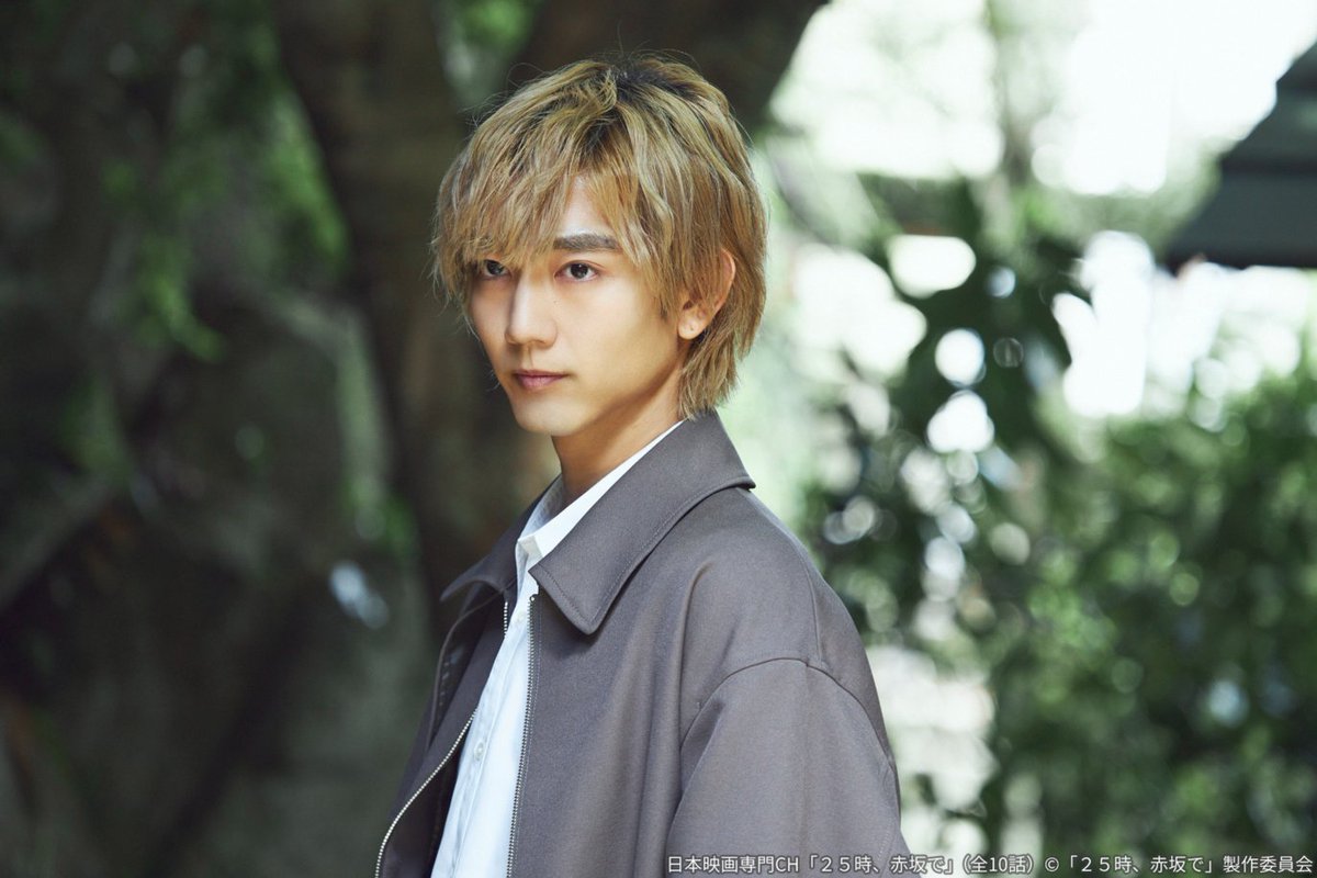 nihoneiga's tweet photo. 来週から2ヶ月にわたって
俳優 #駒木根葵汰 を大特集💛

◤#駒木根葵汰に射抜かれて◢

・「２５時、赤坂で」
・「暴太郎戦隊ドンブラザーズVSゼンカイジャー」
・「朗読劇ＲＯＯＭ２０２５」(7月5日上演回)TV初✨

#ゼンカイジャー からの仲！
#浅沼晋太郎 と語り合う特別番組もお届け🎉

手作り料理を振る舞う姿にほっこり🍳😌

◆10/26(月)よる8時スタート
https://t.co/My0EbbD03q