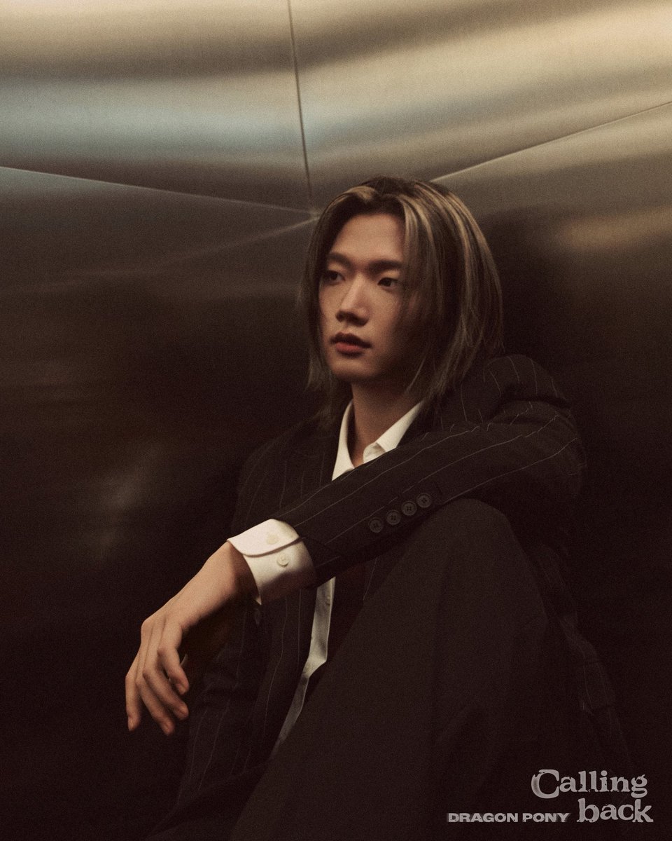 DragonPony_'s tweet photo. Dragon Pony (드래곤포니) Single [Calling back]

Concept Photo (Now ver.) - Gang Hun

2026. 11. 05. 6PM (KST)

#DragonPony #드래곤포니 
#Callingback https://t.co/mqdSbvNtNP