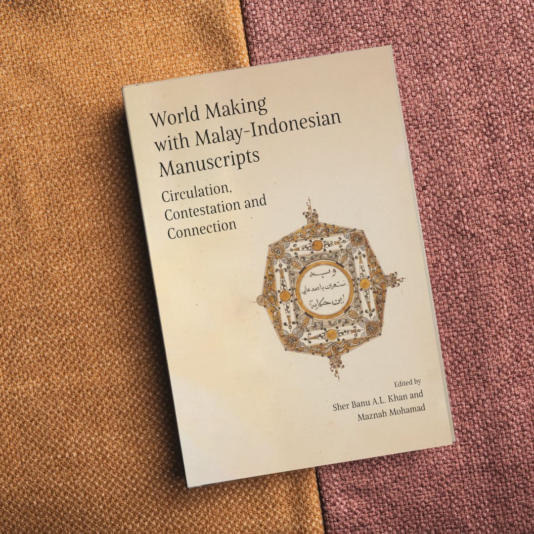 NUS_Press's tweet photo. #NewBook: What new framings emerge when we revisit the vibrant world of Malay-Indonesian manuscripts? This volume considers texts in new ways, as dynamic instruments of meaning-making and cultural transformation. 

Get a copy: https://t.co/jckwTYln8K 

#southeastasia #philology https://t.co/vGPVKg2Yxt