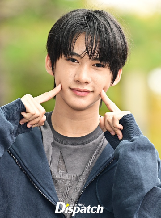 yu479104i621562's tweet photo. Dispatch Korea ถึงขั้นมีบทความอวยยศความ visual ของอลัวโดยเฉพาะเลย ไปตำกันได้ที่ https://t.co/rYSG7pP0uB
#A2OSOUL #ALURE #SUPERSTAR https://t.co/brxpQcdj6p