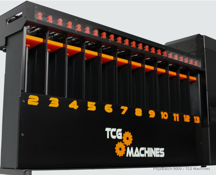 hareruya_mtg's tweet photo. 【お知らせ】
晴れる屋では、TCG Machines社製『カード自動仕分け機(ソートマシン)』の導入相談窓口を開始しました⚙️

仕分け業務の負荷を軽減し、店舗運営の効率化を支援します‼️

▼詳細はこちら
https://t.co/S4VavsjQ1S https://t.co/q78H3exOnG