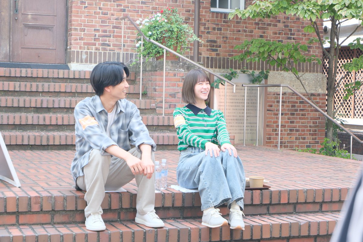 hideandseek_ntv's tweet photo. #ハイドアンドシーク 0秒前の彼女
【第𝟒話】𝟏𝟎月𝟐𝟓日(日)よる𝟏𝟎時𝟑𝟎分

京佳と兵頭の過去も
少しだけ垣間見えた第3話

この撮影をした頃は
まだまだ暑い夏の日でした🥵
　
▼TVerにて第1〜3話見逃し配信中！
ぜひこの機会にご覧ください☺︎
🔗https://t.co/BUxghPzRVW

志田彩良
田中樹 https://t.co/x7MHotKsvr