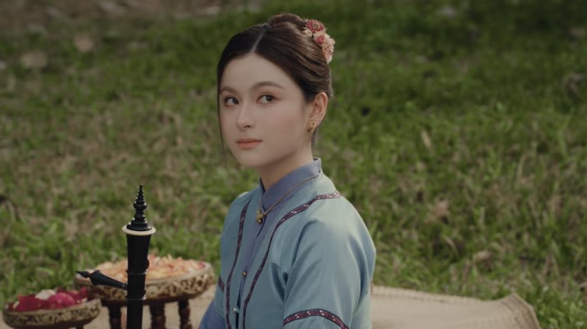 sapphixt's tweet photo. seated for the women 🙏🙏

#ScarletHeartTH https://t.co/lxBCO9oNtl