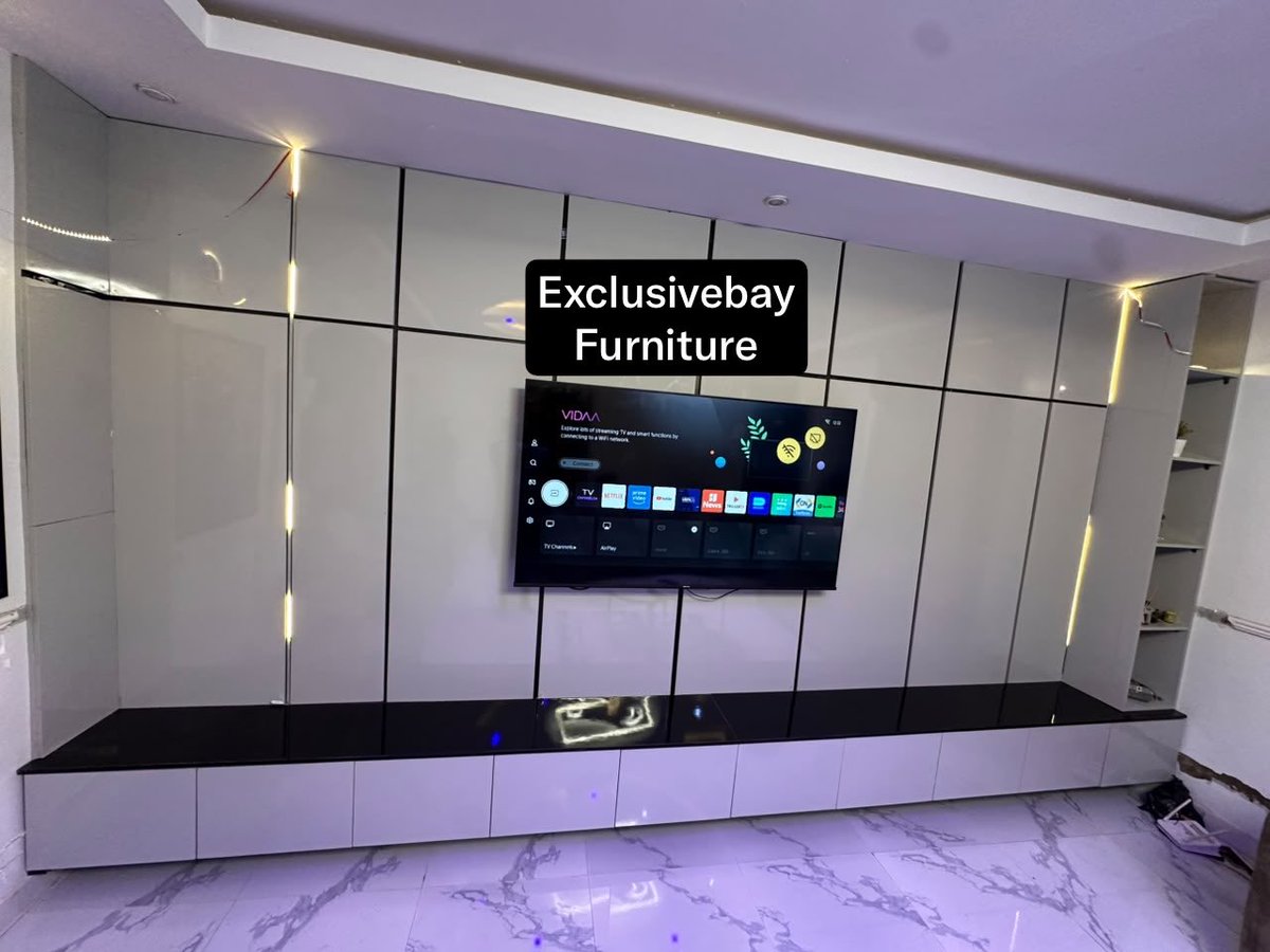 TaQuaBay's tweet photo. A beautiful TV wall can change the entire fe

A beautiful TV wall can change the entire feel of your living room. 🤎

We recently made this custom TV console with a glossy finish, sleek panel detailing, and display shelving.

Would you love this in your home?

📩 DM ExclusiveBay Furnitures to discuss yours. We make furniture to suit your space and style.

#ExclusiveBayFurnitures #TVConsole #LivingRoomDesign #InteriorDesignNigeria