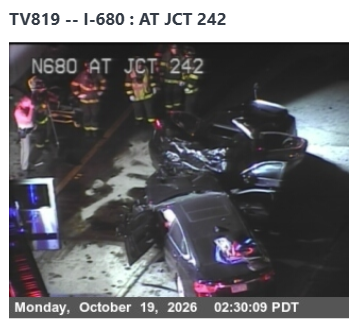KCBSAMFMTraffic's tweet photo. #Concord #PleasantHill -- Northbound #Interstate680 is closed before Willow Pass Road due to a head-on crash caused by a wrong way driver. Traffic being diverted onto #Highway242. (Photo: @CaltransD4) #KCBSTraffic. https://t.co/Bvg4zidJ6G