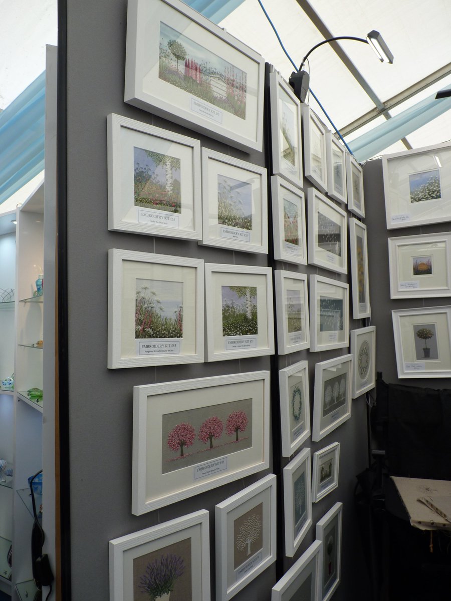 CraftInFocus's tweet photo. We’re delighted that Jo Butcher Embroidery Artist will be exhibiting at our forthcoming Contemporary Craft Fair at RHS Garden Wisley, 4–8 November.
#mondaymaker #makermonday https://t.co/ixGgEbngMW https://t.co/qDSwxhW511