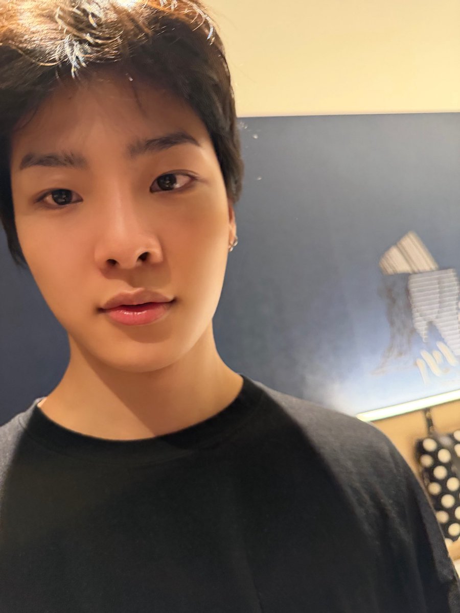 YOUNITE_twt's tweet photo. 시온 생축👍🎂

#우노 #WOONO
#1019_축하합시온 https://t.co/9LXH9Mt9UL