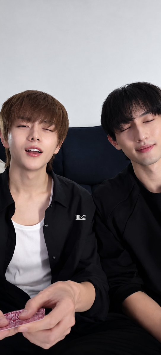 _daily_1010's tweet photo. Just sharing my edits coz I miss my editing hobby. 😭🧡 my new watermark, don't remove it. 

#aylio #政瞳 #aydensng #孙政 #lyusitong #吕思瞳 https://t.co/k6434ZZwcU