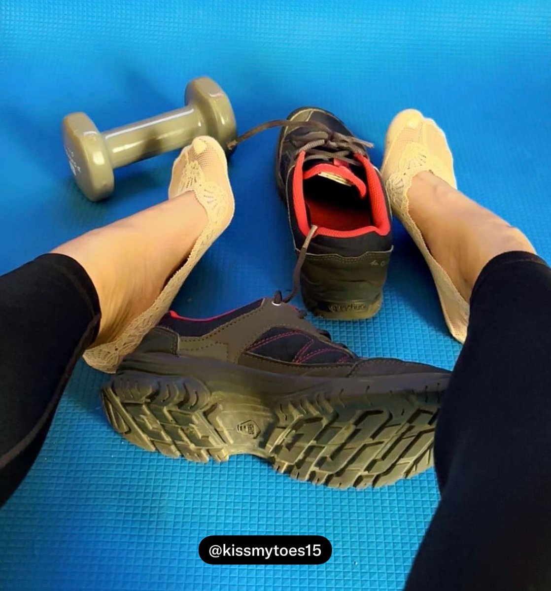 Kissmytoes15's tweet photo. That’s how I train him to beg when I come back from gym and just put those sweaty socks in his mouth to get them properly cleaned up and he just only gets to look but nothing else. #findom #feetfetısh #SlaveTraining https://t.co/YJHqbZEBhP