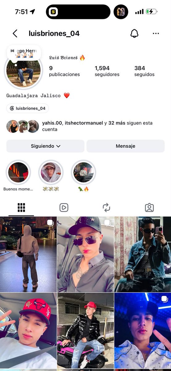 ENNGIE_53's tweet photo. Oigan,hoy le ocurrio esto a este chico,(Es su testimonio,no es mi historia) para que tengan cuidado siempre con kien se ven y tengan siempre mucho cuidado

Oigan chicos tengan cuidado con esta rata hoy me quedé de ver con el a eso de las 12 y efectivamente nos vimos y subiendo las escaleras salieron dos tipos más, y junto a el me asaltaron me quitaron mis dos celulares, y me hicieron entrás en mis cuentas y me las vaciaron ojo ya lo queme en instagram junto a otros amigos y mucho an dicho que a eso se dedica 
Igual si alguien me ayuda a dar con el se lo agradezco