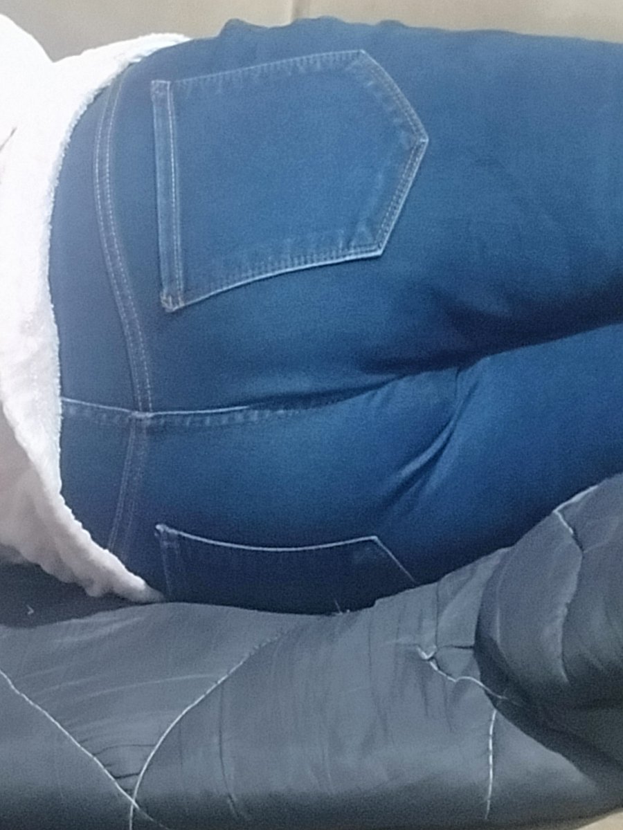 Lm01lmh's tweet photo. Mi Madre que opinan de mi Madre 

#incesto #mother #mom #incestomamá #incestoconmamá #incestohijomamá #cuckson https://t.co/mTOEefJKE9