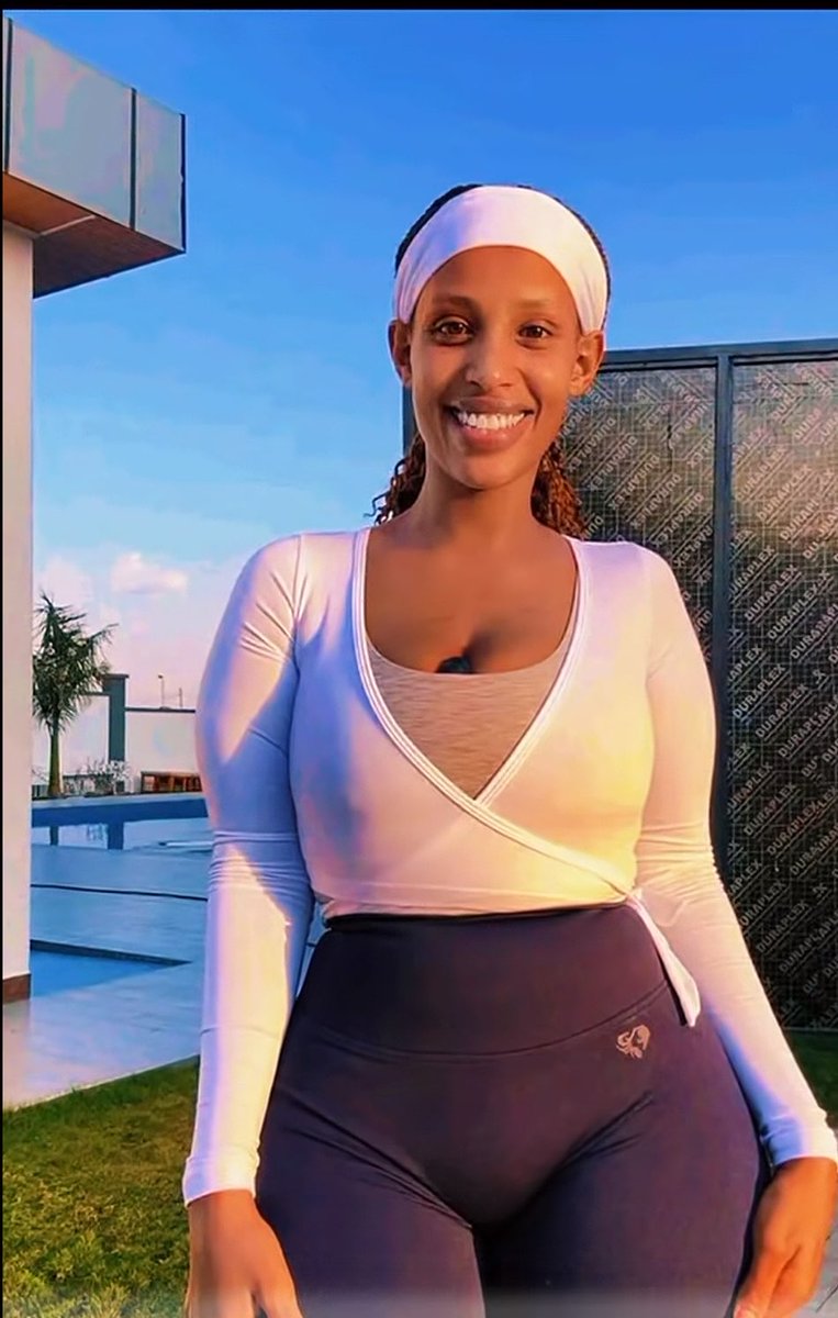 LambexUg's tweet photo. Can you sell your property because her?? https://t.co/jLJxgXOEGM