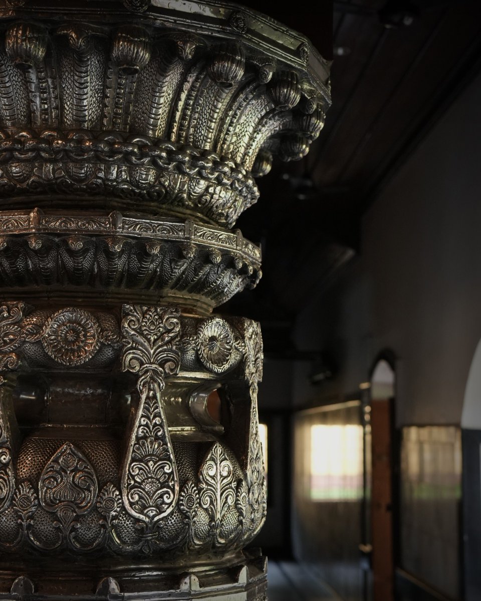 TourismGoa's tweet photo. The architecture of Anant Devasthan reflects Goa’s rich temple traditions, where intricate details, timeless design and spiritual spaces come together to tell stories of devotion passed down through generations.

A glimpse into Goa’s architectural heritage, beyond the familiar. 

#GoaBeyondBeaches #GoaHeritage #TempleArchitecture #DiscoverGoa #GoaTourism