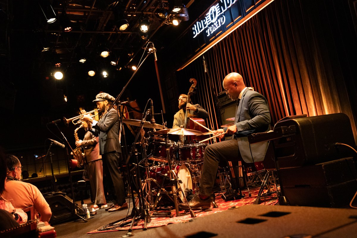 BlueNoteTokyo's tweet photo. 【LIVE PHOTO】
ULYSSES OWENS JR. &amp; GENERATION Y
2026 9.25 fri., 9.26 sat.

▼Setlist &amp; Photo Gallery
https://t.co/Oe8ktoJcky 
Photo by Jun Ishibashi

@UlyssesOwensJr @erenaterakubo https://t.co/JlYtca0RQo