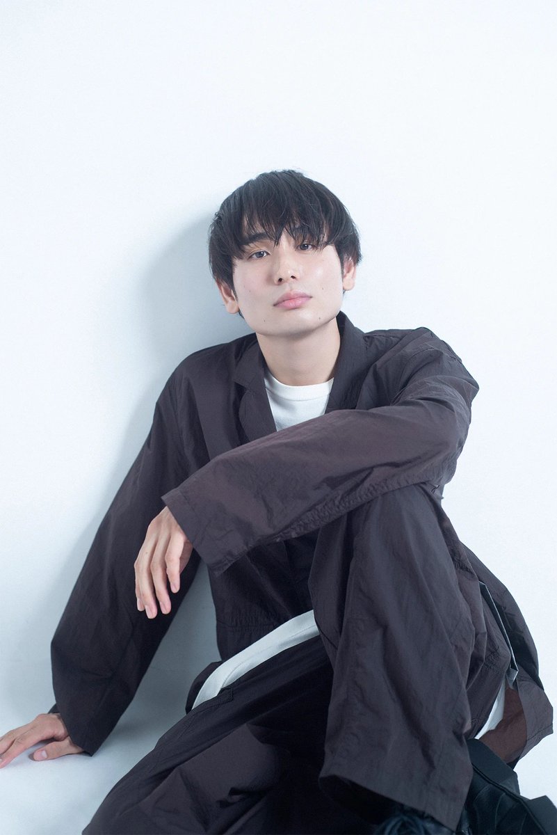 fashionjp's tweet photo. 【注目】劇場公開中『#しびれ』#内山拓也 監督×主演 ・ #北村匠海

企画の立ち上げから脚本が形作られていくまでに10年以上の年月があったという本作

各映画祭で話題を呼んでいる力作は、どのようにして生まれたのか______🔻
https://t.co/73LcMYt5EC

@shibire_movie @_takuyauchiyama https://t.co/dFsyBO58YV