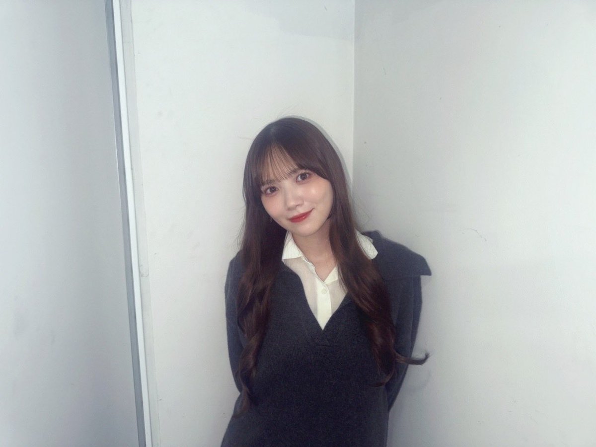 nogizaka46's tweet photo. 【ブログ更新 田村真佑】 秋が来た
https://t.co/912aL6yk0v https://t.co/caTvYE98mD
