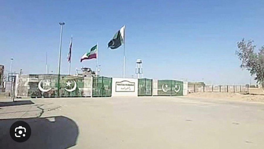 pakco_updates's tweet photo. #Oct19
4. #Islamabad suspended border #trade with #Iran over smuggling and security concerns. @dpr_gob said the closure is temporary until these issues are addressed. #Tehran also echoed #Balochistan govt's statement that it's temporary.
#Quetta #Pakistan #Taftan #Monday #News https://t.co/kK3lciXc9n