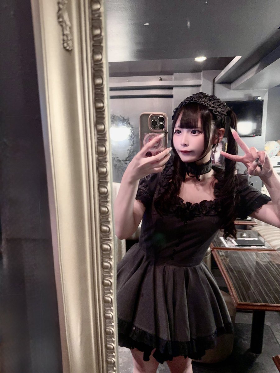 marukunaiyo_'s tweet photo. 【 お知らせ 】

もう既にご存知の方が多いと思いますが、この度歌舞伎町の@bar_rosesta でお世話になることになりました🖤
初めましての方も仲良しさんもこれから何卒よろしくお願い致します🦭† https://t.co/hyI9hBZohZ
