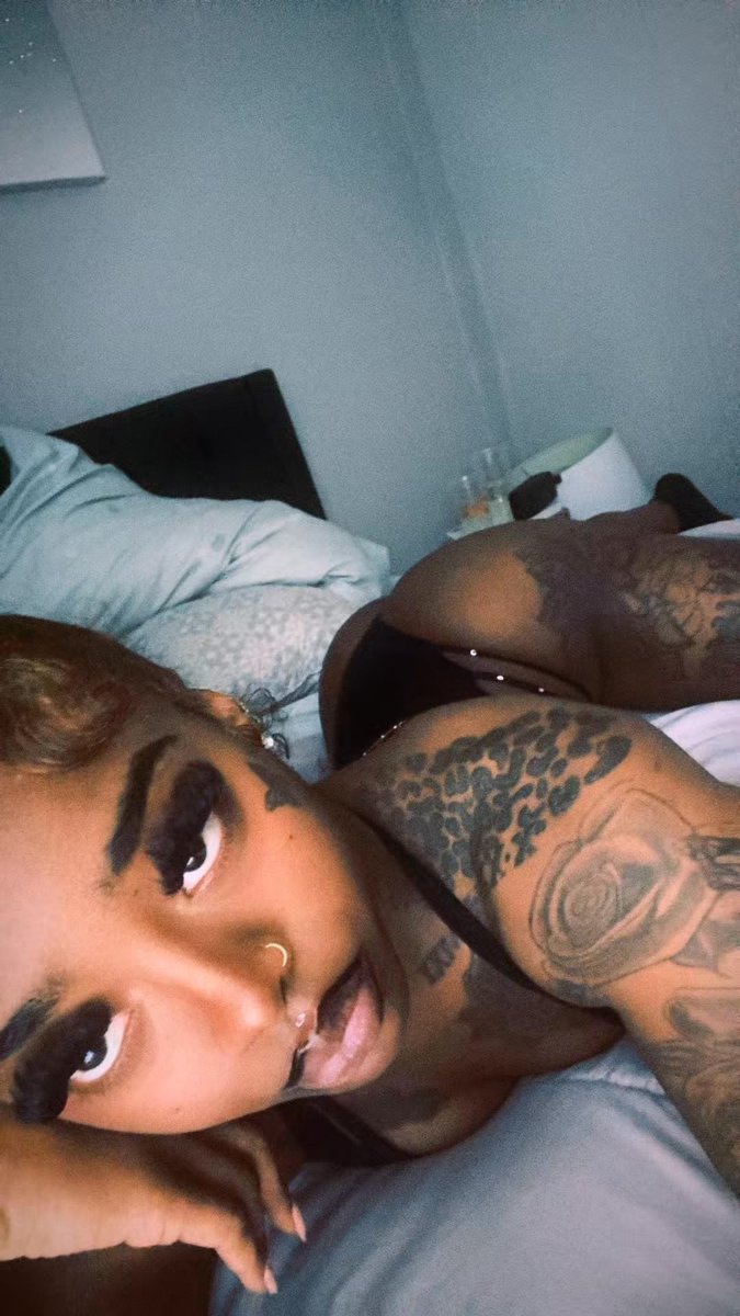 cosmicgodess69's tweet photo. I couldn’t imagine not waking up to me 🥺  #spookycoochie 👻 https://t.co/Gd6G6cwzDV