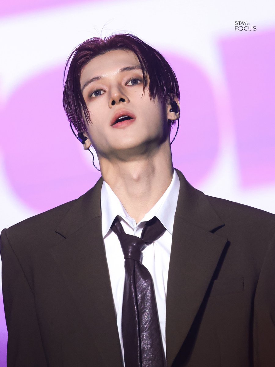 stayinfocus_jwy's tweet photo. 20261018 82WORLD:LA
존잘남😖🖤

@ATEEZofficial 
#에이티즈 #ATEEZ #エイティーズ
#우영 #WOOYOUNG #ウヨン https://t.co/DGVwqgjZZ7