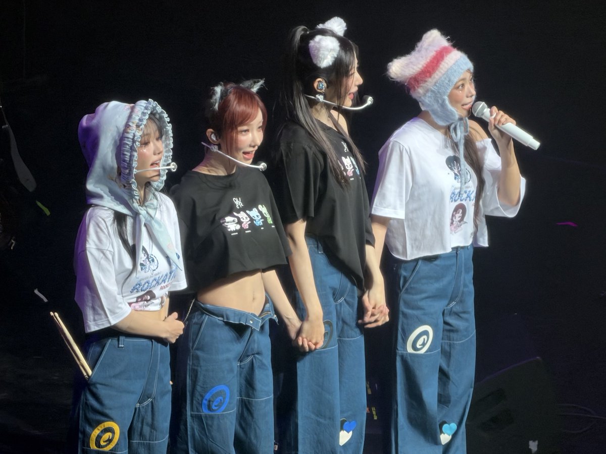 TOWER_Asia's tweet photo. 【📡ライブレポート📡】

「QWER 2nd TOUR ROCKATION : ROCKET LAUNCH!! in JAPAN」 に行ってきました🚀
美貌&amp;演奏力はもちろん、歌声も素晴らしかったです❤️‍🔥
アンコール待機中、ファンの皆さんの大合唱は鳥肌が立ちました👏

バンド好きはチェックしてみてください✔️
https://t.co/YEOTvRDasa

#QWER https://t.co/tdn2iqmP6n