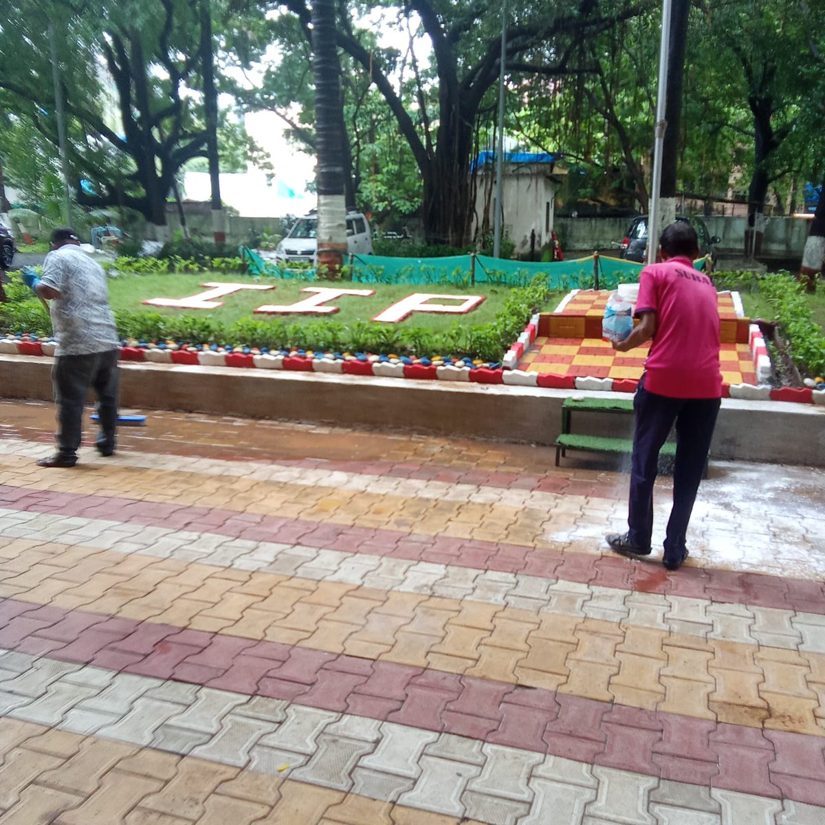 IIP_Packaging's tweet photo. The Indian Institute of Packaging (IIP), Mumbai, actively participated in Swachhata Pakhwada – Special Campaign 6.0 by undertaking cleanliness drives and campus beautification initiatives. From promoting cleanliness and hygiene to enhancing the greenery and overall appearance of the campus, IIP continues to strive towards a cleaner, greener, and more sustainable environment. 🌱♻️

#IIPMumbai #SwachhataPakhwada #SpecialCampaign6 #SwachhBharat #CleanIndiaGreenIndia #CleanCampus #SustainableIndia #GovernmentOfIndia
