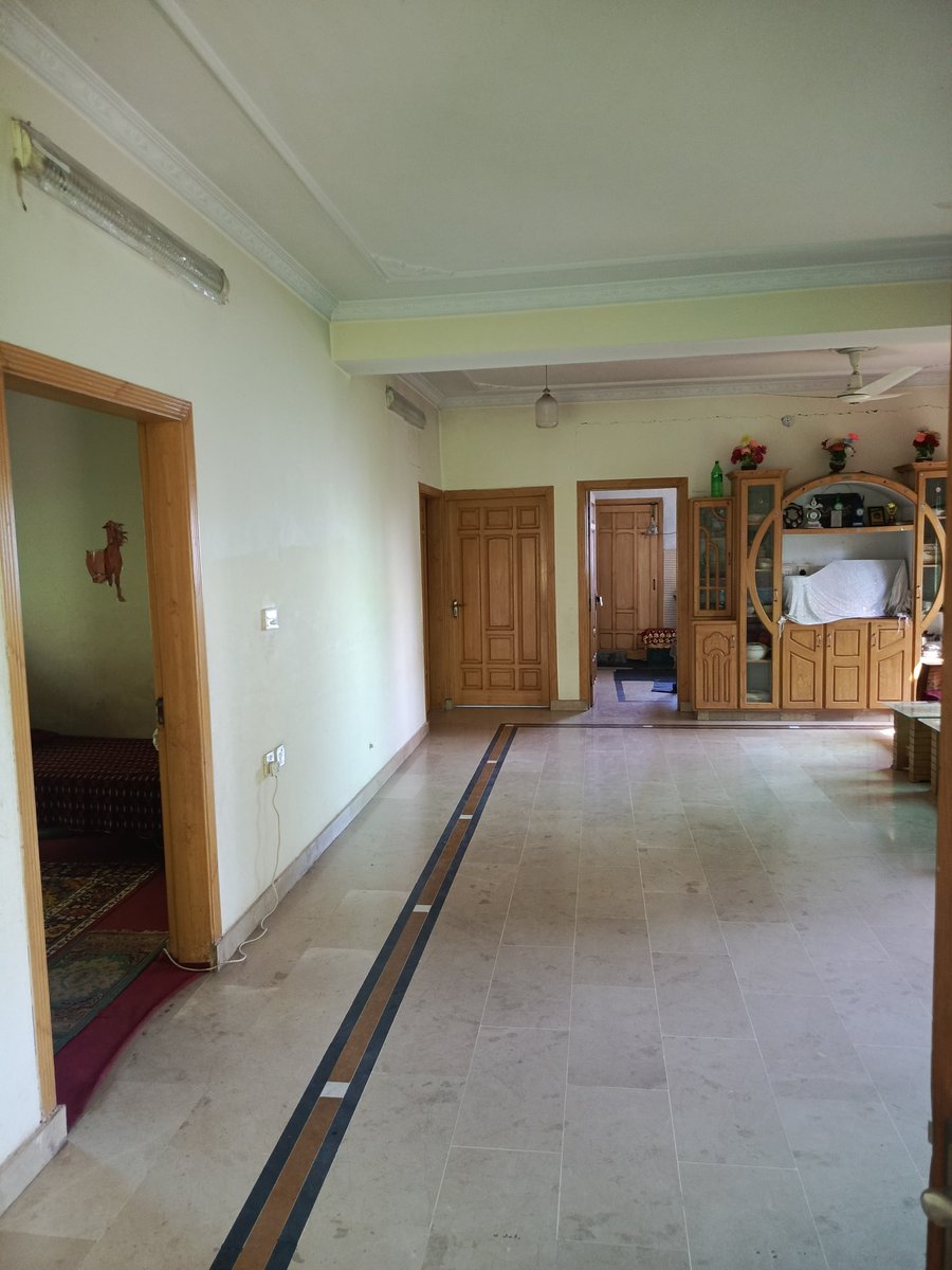 TahirKh25340531's tweet photo. How many rooms are there in your house? 🏠 https://t.co/kboAL3vKg4