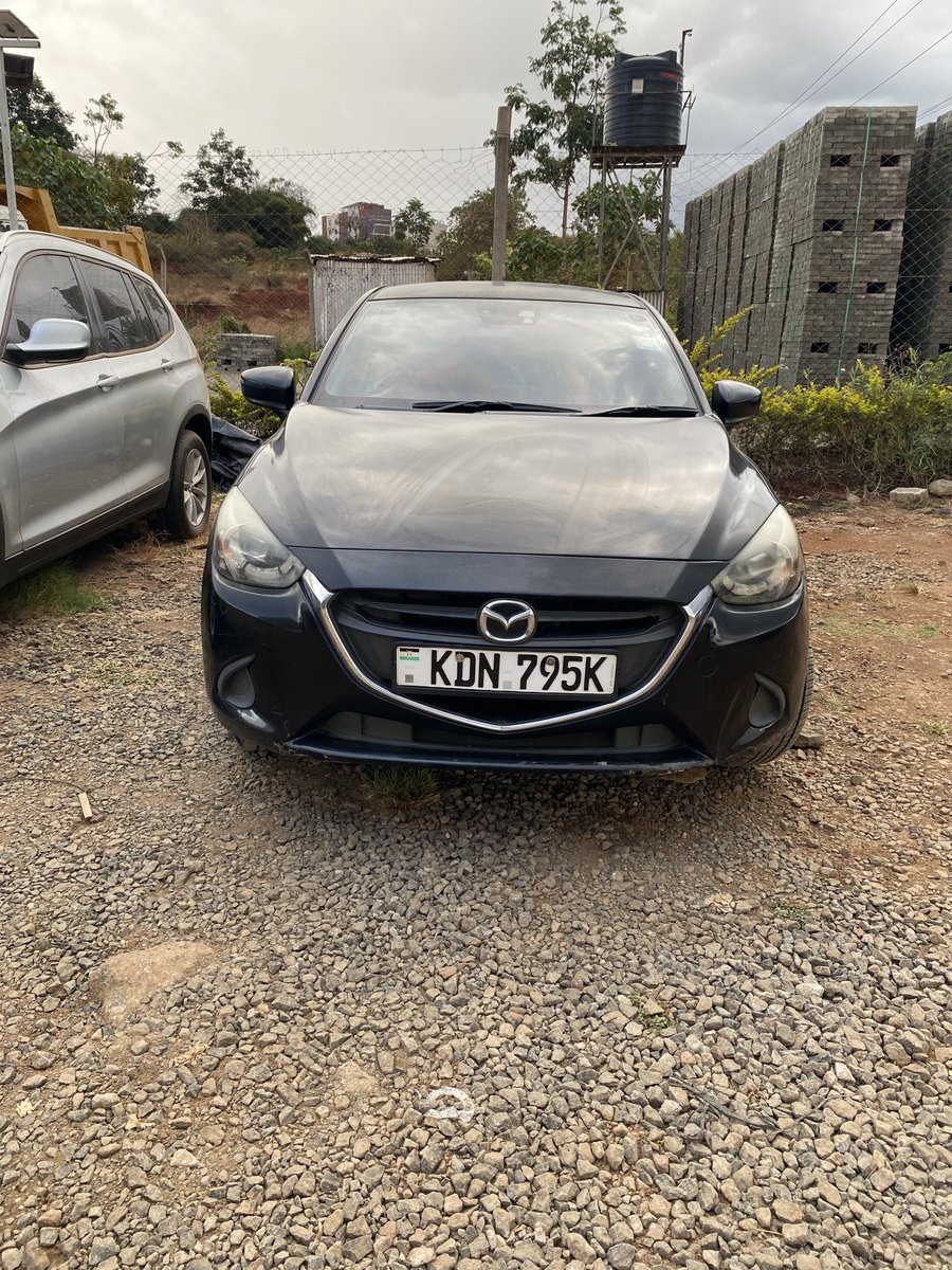 Evansknti's tweet photo. Deal deal🔥🔥 Must sell
Mazda demio petrol✅✅
Yom 2016
1300cc
📍Nairobi 
💰Ksh 980,000~NEG
Call or WhatsApp 0757753782 https://t.co/h1x8sNEIs1