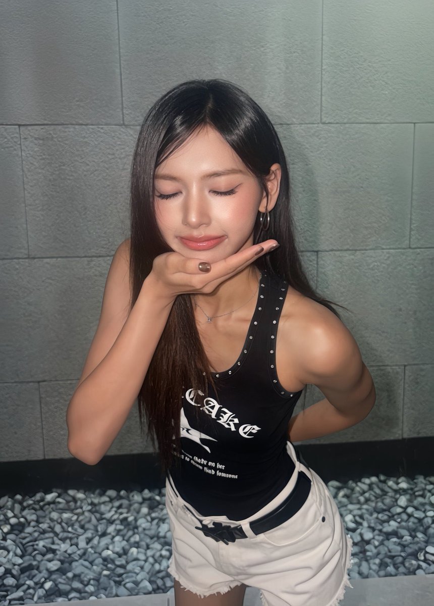gyniebumps's tweet photo. ขอฝากสาวไทยอีกคนน อยู่วง SAY MY NAME ที่มี ฮิโตมิจาก izone ด้วย ชื่อน้อง kanny คั้บ 🙏🏻❤️‍🔥 ตุวแม่สายฝอไม่พอกผิวอยุ่นี่แล้ว https://t.co/MwYoqyvHxk