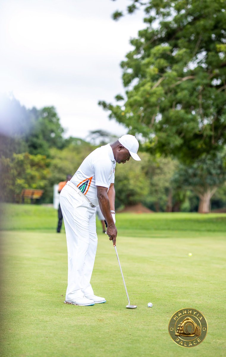 utvghana's tweet photo. The Asantehene, Otumfuo Osei Tutu II, sets the pace with a ceremonial tee-off at the 8th AngloGold Otumfuo Invitational.

#UTVGhana https://t.co/NSSUhYuwv6