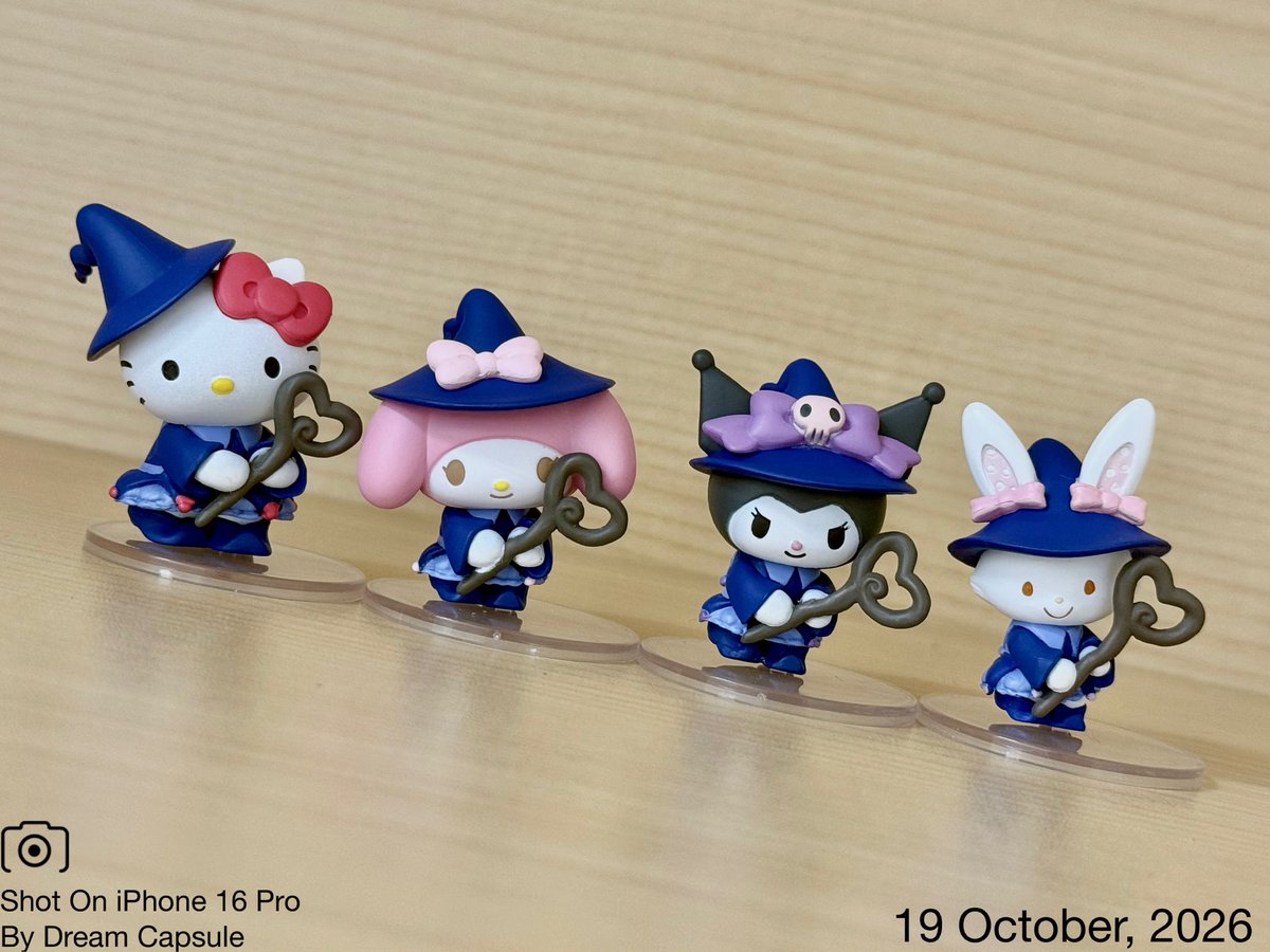 dreamcapsuleCEO's tweet photo. 🌟新入荷ガチャ商品プレゼントCP🌟

サンリオキャラ達がかわいい魔女見習いに🪄✨
「サンリオキャラクターズ 夢見る魔女見習い」

フォロー&amp;RP(RT)していただいた方の中から抽選で2名様に全4種セットをプレゼント🎁

ドリカプへの入荷日とキャンペーン詳細は↓

#ドリームカプセル #ガチャ専門店 https://t.co/8RLe9QCcRU