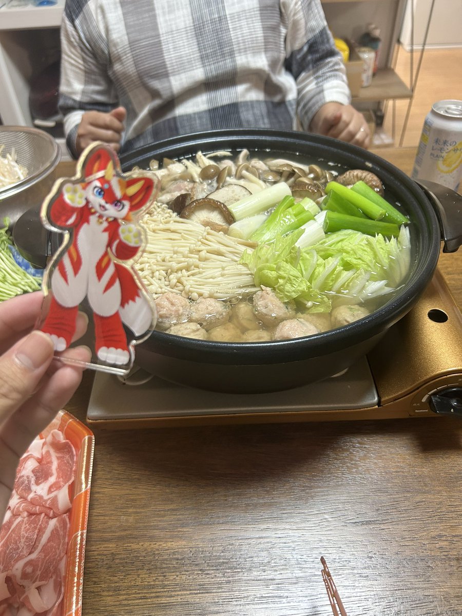 huuta2002's tweet photo. 今日の晩御飯は鍋だ〜！！！ https://t.co/VXiZlKoyBx