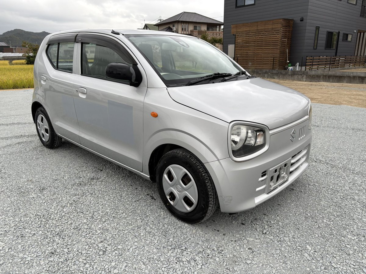 43zoo504's tweet photo. 積載車欲しいから。

①10万（看板跡あるト）
②65万（軽専用積載車もどき）
③100万（タダの横置きクレーン） https://t.co/l50iMqob8D