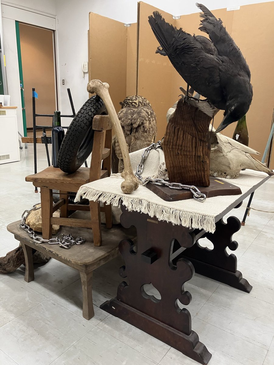 oejakidoukoukai's tweet photo. 武蔵美芸祭10/23-35にかけて
デッサンサークルによる展示を行います。
静物が12号館304で皆さんをお待ちしてます！ https://t.co/W9C9xttAcx