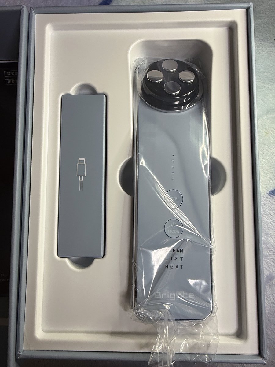 koyoiii_6's tweet photo. オンボロお肌を綺麗にします߹~߹♡ https://t.co/tBOTC9Oo4Q