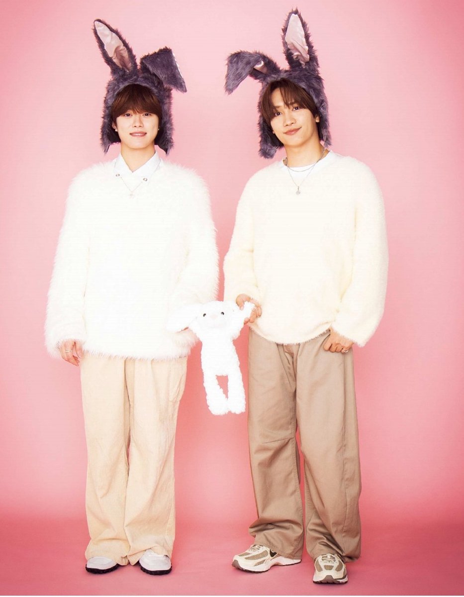 weekly_tvguide's tweet photo. #週刊テレガイ

藤原丈一郎 × 大橋和也 表紙✨
週刊TVガイド10/23号📚
もうご覧いただけましたか？📕

なにわ男子ニューシングル
「Moonlit」リリース🌙

2人のグラビア＆インタビューを
たっぷりお届けします📸

さらに、
好評連載の新シリーズが始動！

SixTONESとハロウィンナイト🎃💎

そして、
物語を動かすキーパーソンを直撃！

秋ドラマ“重要人物”
超リサーチ🍁📺

江口洋介 × 松嶋菜々子

伊原六花 × 七五三掛龍也
× 味方良介 × 寺本莉緒

山中柔太朗

駒木根葵汰 × 塩野瑛久 × 越山敬達

黒崎煌代 × 鳴海唯 × UTA

齋藤飛鳥 × 富田望生 × 濱尾ノリタカ

ほか注目企画も満載です✨

dマガジン、楽天マガジンなどでも
お楽しみいただけます📱

#SixTONES