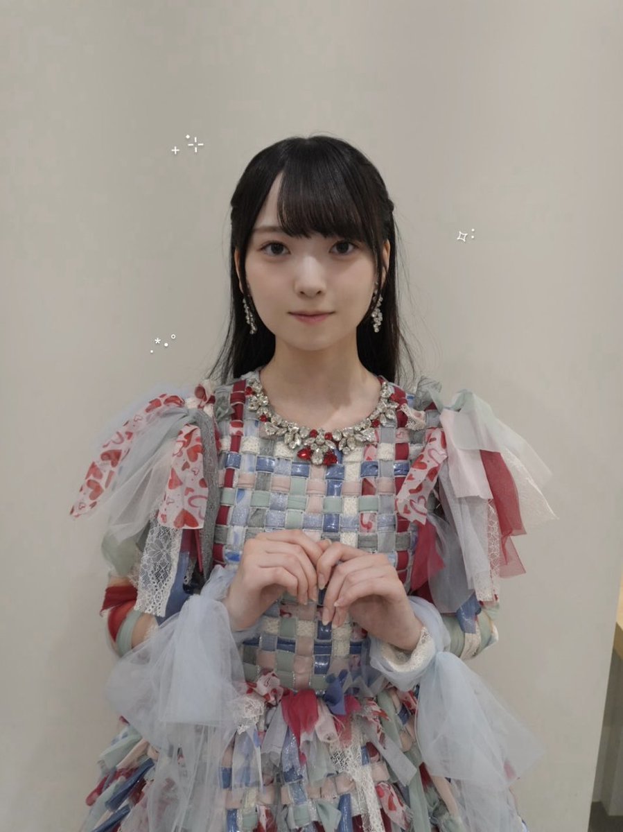 hinatazaka46's tweet photo. 【ブログ更新☀️佐藤優羽】23:00、待っていてね。
https://t.co/pfrznTWE5p #日向坂46 #佐藤優羽 https://t.co/2qolibM3HA