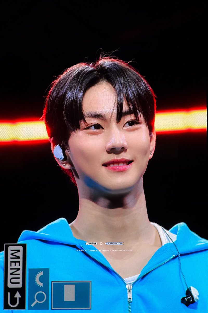caster_jw0209's tweet photo. 261017 스머프 #정원 #JUNGWON #ジョンウォン
#엔하이픈 #ENHYPEN https://t.co/KLAwGUJrrm